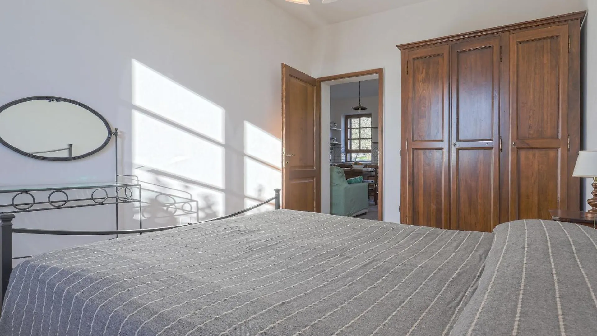 Holiday Home Cignanbianco - Alba E Tramonto By Interhome Castellina in Chianti