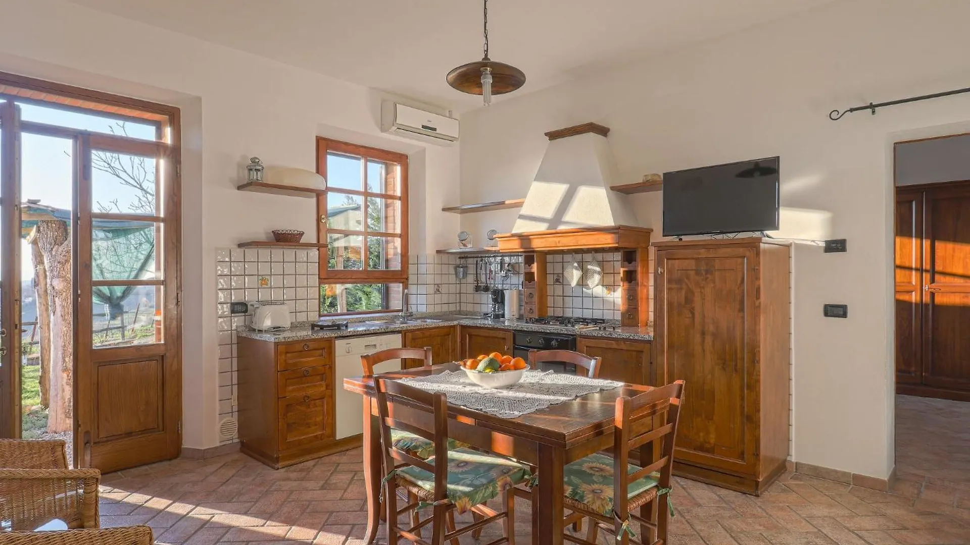Holiday Home Cignanbianco - Alba E Tramonto By Interhome Castellina in Chianti