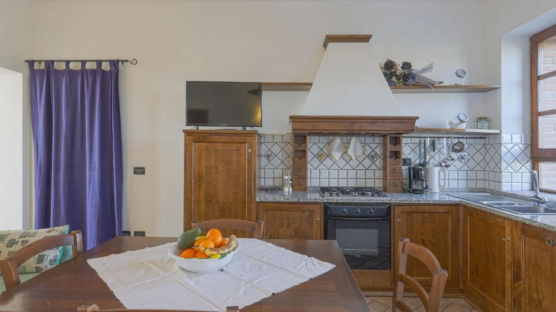 Holiday Home Cignanbianco - Alba E Tramonto By Interhome Castellina in Chianti